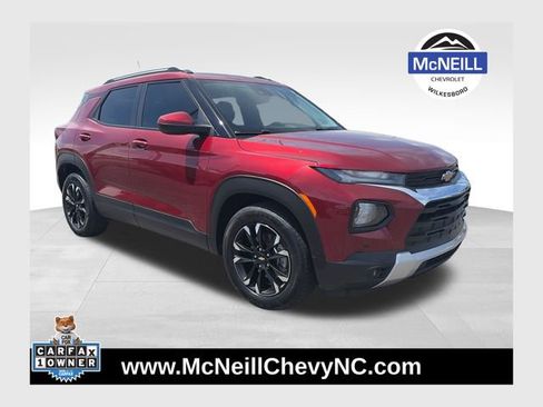 Used 2022 Chevrolet TrailBlazer LT w/ Driver Confidence Package FWD image 1