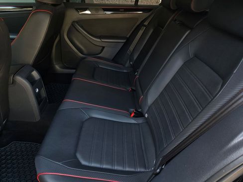 Used 2015 Volkswagen Jetta GLI SE FWD image 13