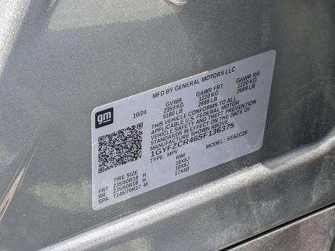 Used 2025 Cadillac XT4 Premium Luxury FWD image 29