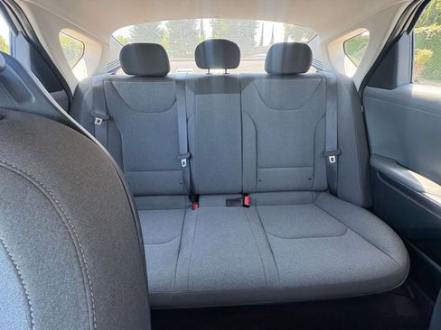Used 2025 Kia K4 FWD image 38