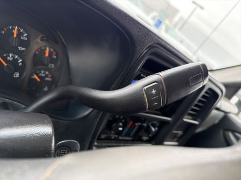 Used 2007 Chevrolet Silverado 3500 2WD Extended Cab w/ Heavy-Duty Power Package image 16