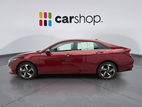 Used 2023 Hyundai Elantra Limited FWD image 2