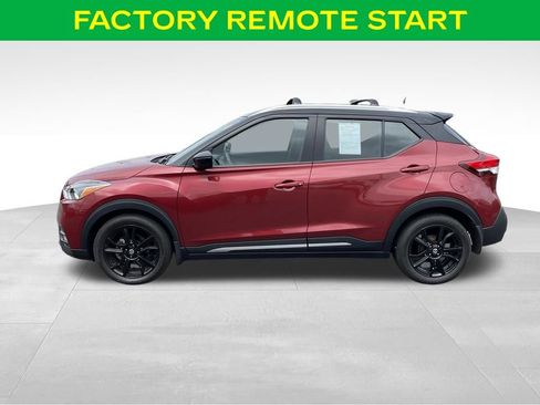 Used 2020 Nissan Kicks SR w/ Exterior Package FWD image 7
