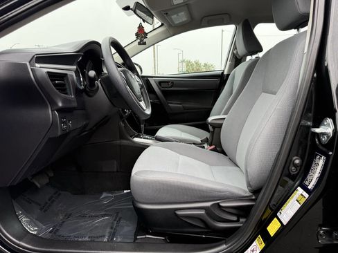 Used 2014 Toyota Corolla LE image 9