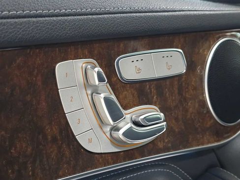 Used 2016 Mercedes-Benz GLC 300 4MATIC image 23