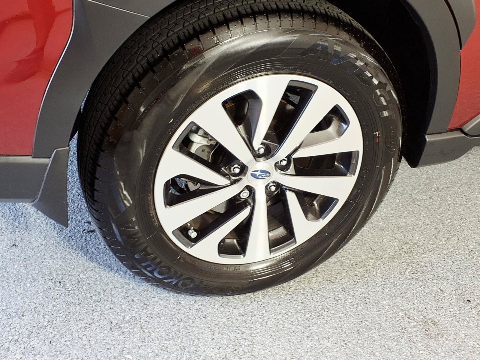 Used 2025 Subaru Outback Premium AWD/4WD image 4