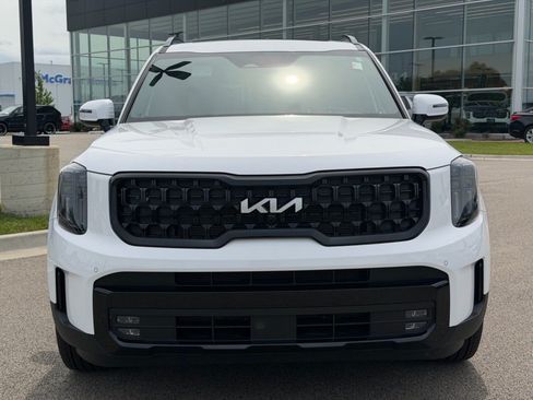 Used 2024 Kia Telluride SX X-Line AWD/4WD image 2