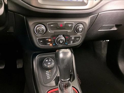 Used 2020 Jeep Compass Trailhawk AWD/4WD image 8