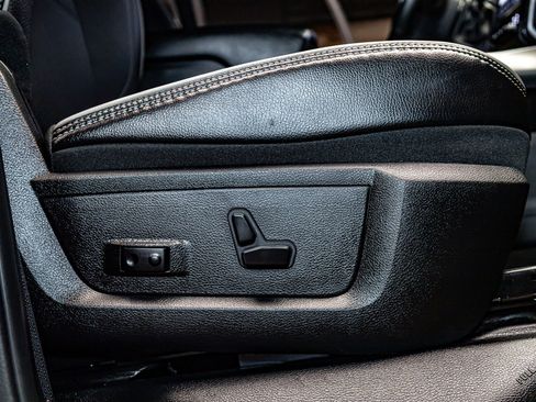 Used 2024 RAM 3500 Laramie w/ Night Edition image 26