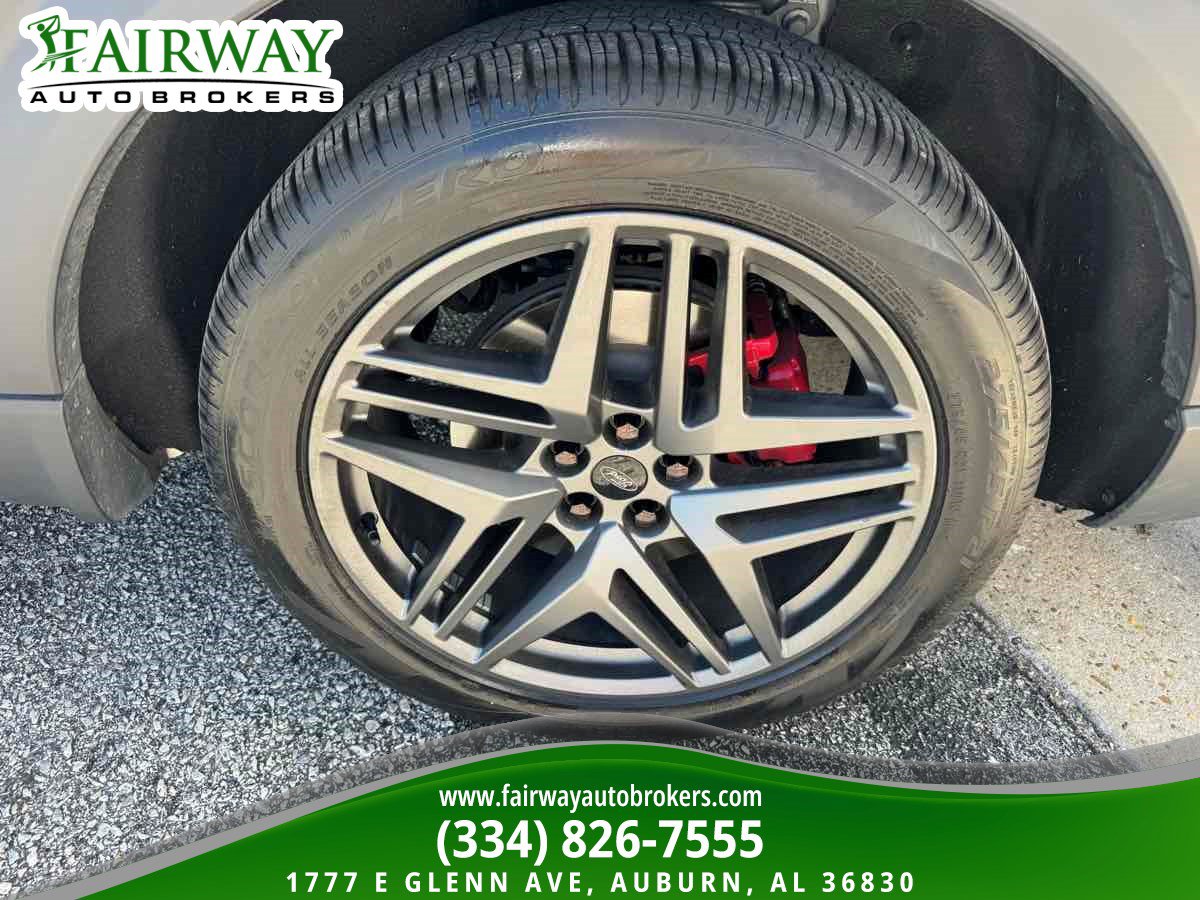 Used 2025 Ford Explorer ST w/ Sun And Sound Package AWD/4WD image 36