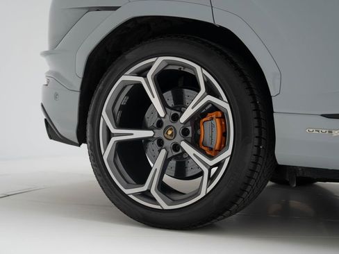 Used 2024 Lamborghini Urus S AWD/4WD image 10