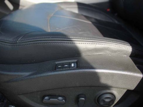 Used 2011 Buick LaCrosse CXL AWD/4WD image 23