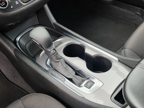 Used 2024 Chevrolet Malibu LT FWD image 22