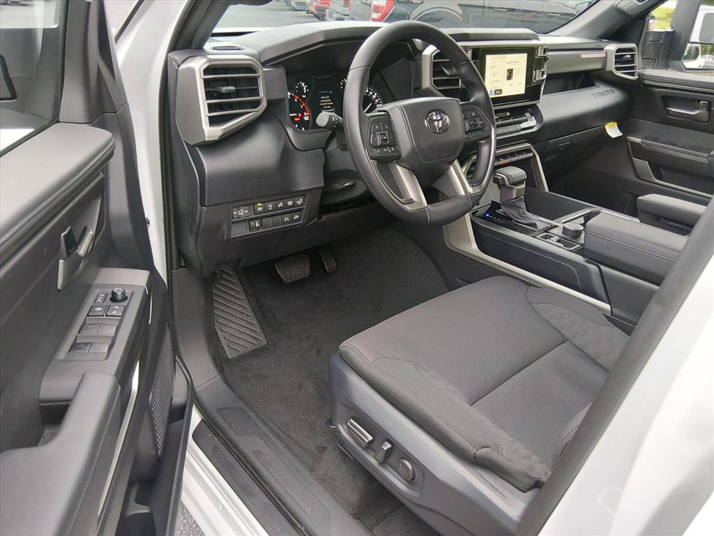 Used 2026 Toyota Tundra SR5 w/ SR5 Convenience Package AWD/4WD image 10