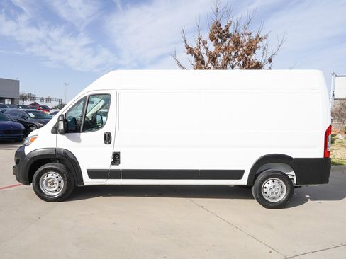 Used 2023 RAM ProMaster 2500 image 5