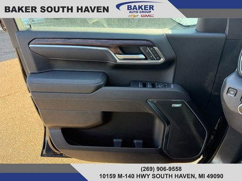 New 2026 GMC Sierra 1500 SLT w/ SLT Premium Package image 23