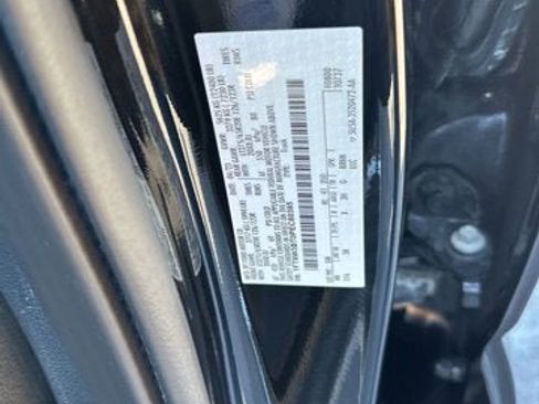 Used 2023 Ford F350 Lariat w/ Chrome Package image 16