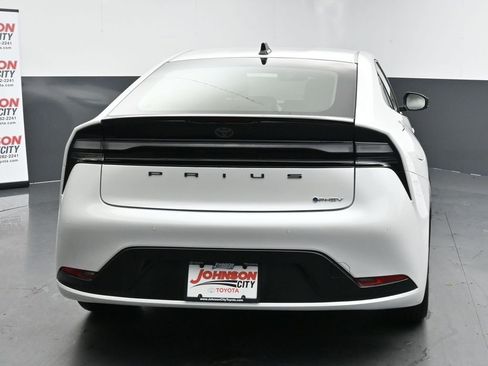New 2026 Toyota Prius Plug-In Hybrid FWD image 8