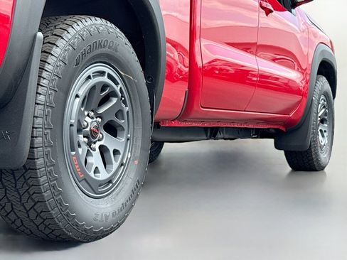 New 2026 Nissan Frontier PRO-4X w/ Tow Package AWD/4WD image 14