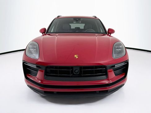 Certified 2025 Porsche Macan AWD/4WD image 6