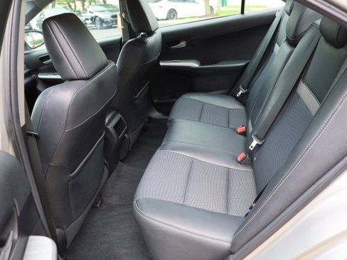 Used 2012 Toyota Camry SE FWD image 23