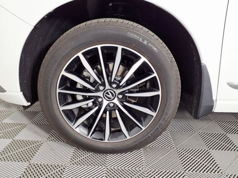 Used 2025 Acura RDX SH-AWD w/ Advance Package image 7