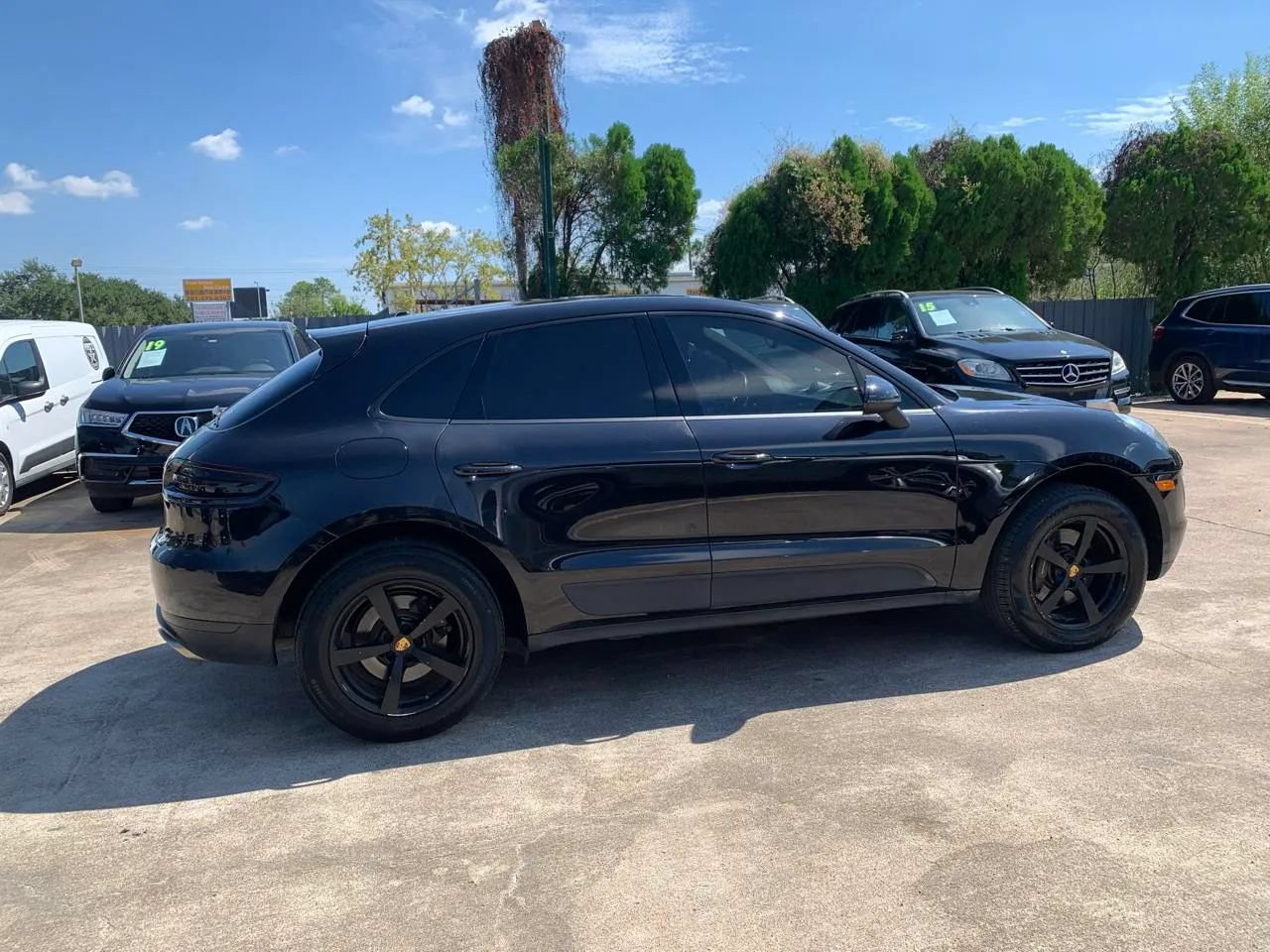 Used 2017 Porsche Macan AWD/4WD image 8