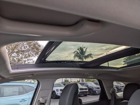 Certified 2023 Kia Sportage SX image 19