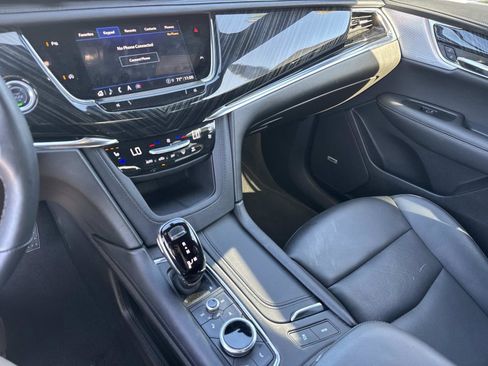 Certified 2025 Cadillac XT6 Premium Luxury image 26