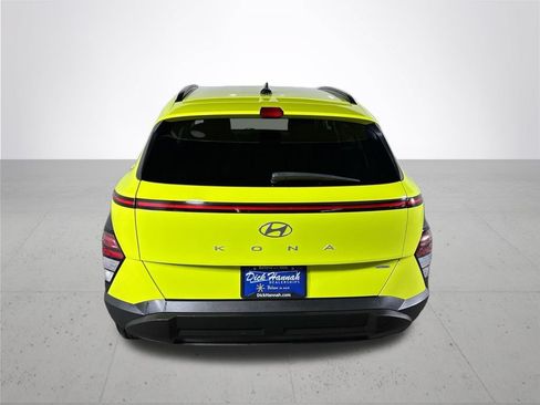 Used 2024 Hyundai Kona SEL AWD/4WD image 7
