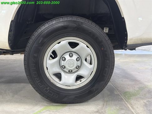 Used 2021 Toyota Tacoma SR RWD image 16