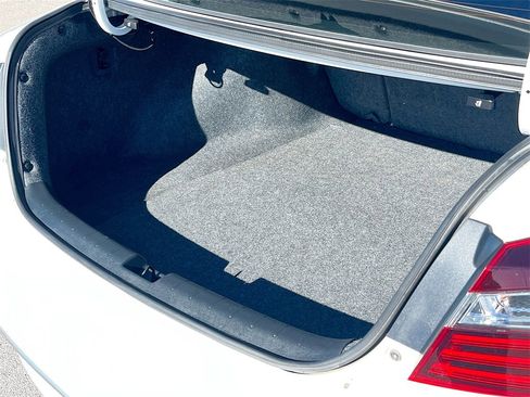 Used 2016 Honda Accord EX-L image 26