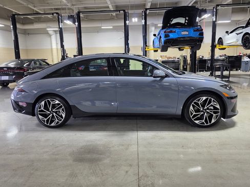 Used 2024 Hyundai Ioniq 6 Limited RWD image 8