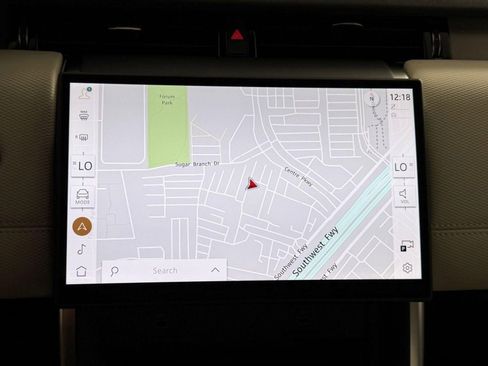 New 2026 Land Rover Discovery Sport Landmark image 27