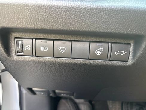 Used 2019 Toyota RAV4 XLE Premium w/ Cold Weather Package AWD/4WD image 12