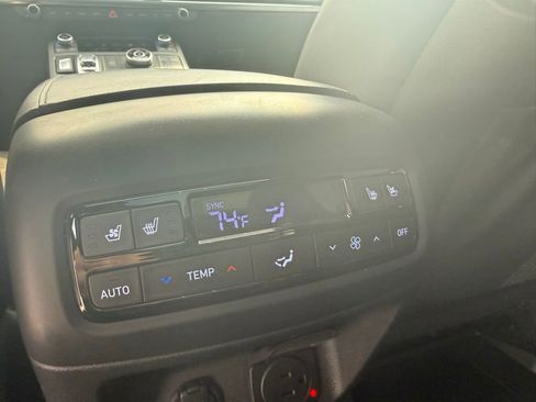 Used 2025 Hyundai Palisade Calligraphy image 21