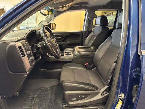 Used 2016 GMC Sierra 1500 SLE w/ All-Terrain Package AWD/4WD image 7