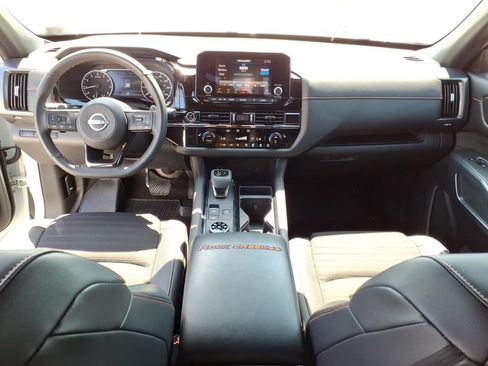 Used 2024 Nissan Pathfinder Rock Creek AWD/4WD image 6