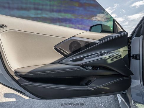 Used 2025 Chevrolet Corvette Stingray Premium Cpe w/ Z51 Performance Package RWD image 47