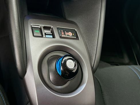 Used 2025 Nissan Leaf S FWD image 24