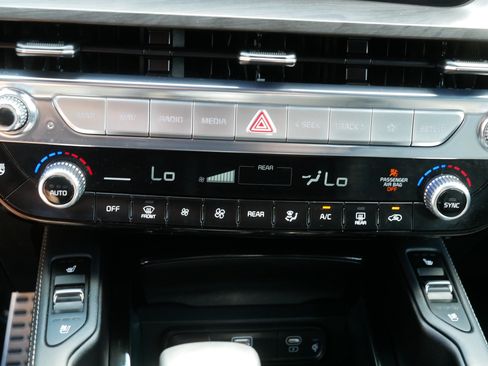 Certified 2025 Kia Telluride SX Prestige X-Line AWD/4WD image 23