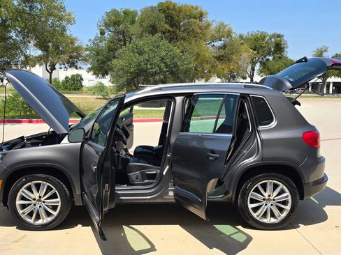 Used 2014 Volkswagen Tiguan SEL FWD image 15