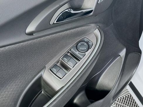 Used 2023 Chevrolet Malibu LT image 28