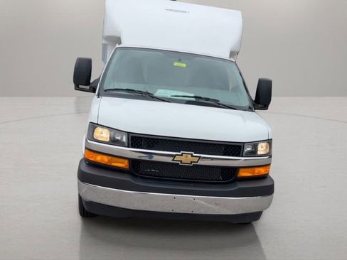 New 2025 Chevrolet Express 3500 Work Van w/ Power Convenience Package image 8