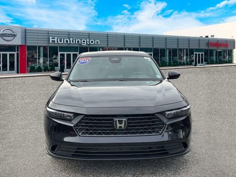 Used 2024 Honda Accord EX image 2