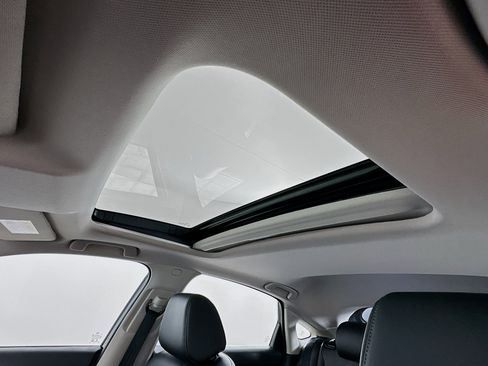 Used 2023 Honda Civic EX-L image 25