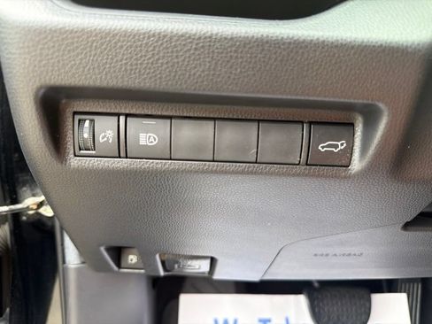 Used 2021 Toyota RAV4 XLE w/ Convenience Package AWD/4WD image 21