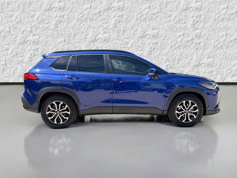 Used 2023 Toyota Corolla Cross AWD Hybrid image 2