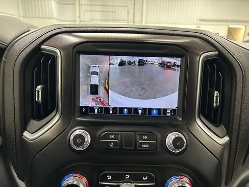 Used 2021 GMC Sierra 2500 AT4 w/ AT4 Premium Plus Package AWD/4WD image 22