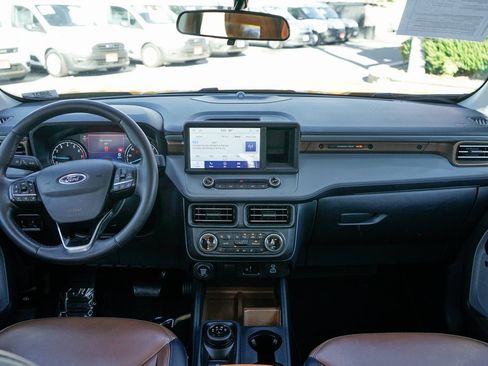 Used 2023 Ford Maverick Lariat w/ Lariat Luxury Package image 26